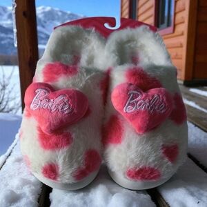 NEW!!  BARBIE HEARTS Fluffy Slippers Pink / White - Sz M (6.5 - 7.5)